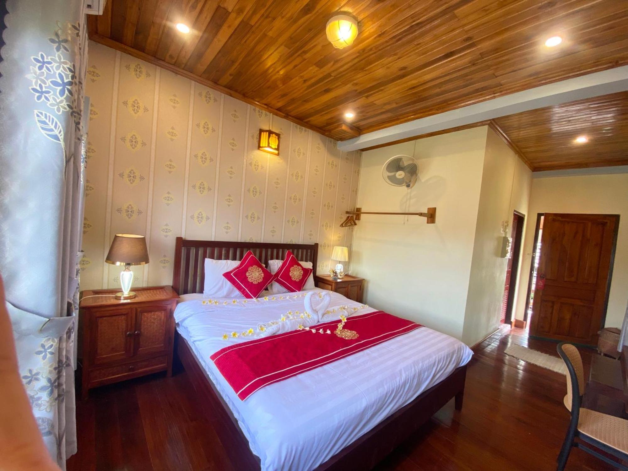 Golden Sun Boutique Hotel Luang Prabang Exterior foto