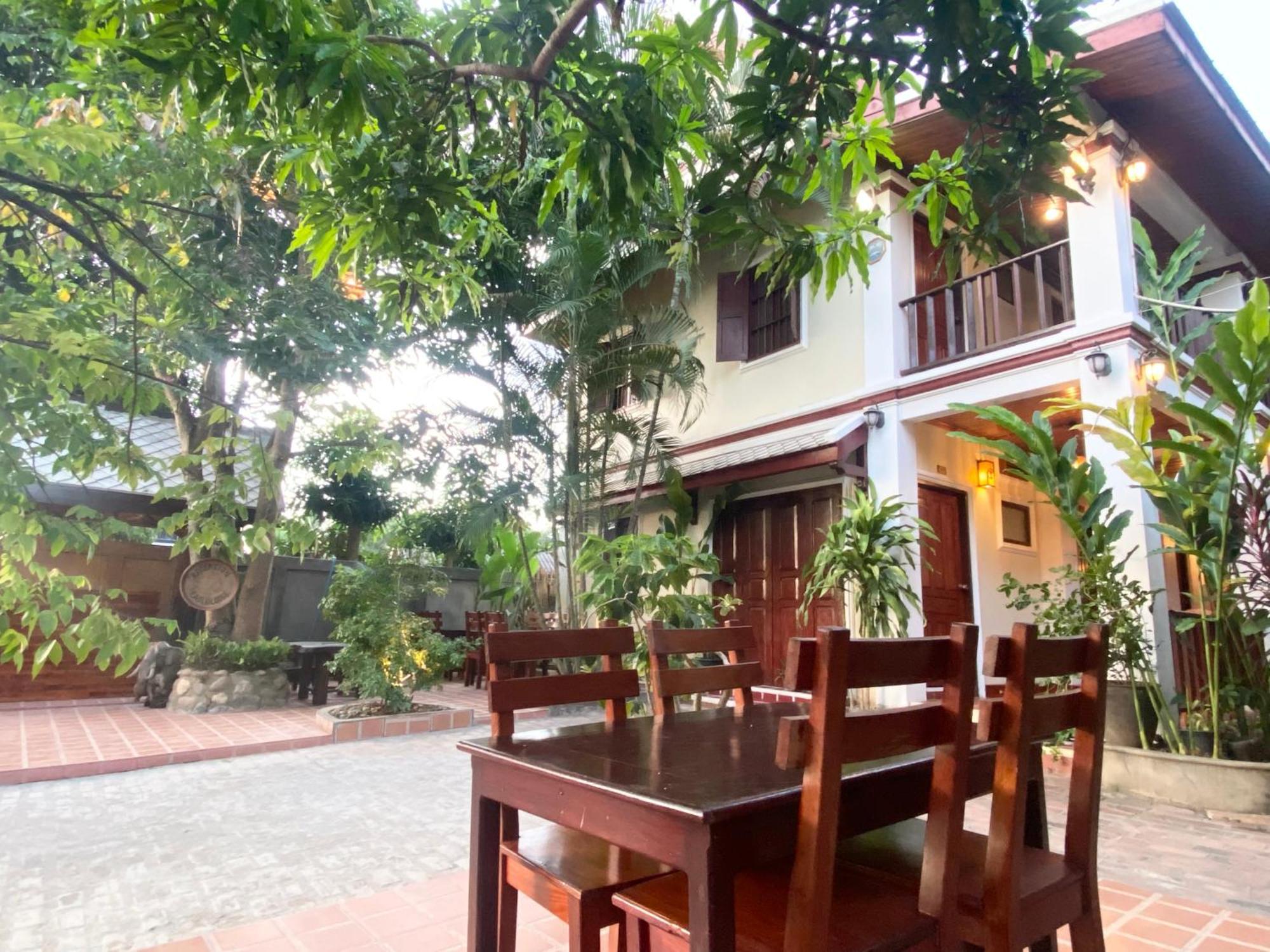 Golden Sun Boutique Hotel Luang Prabang Exterior foto
