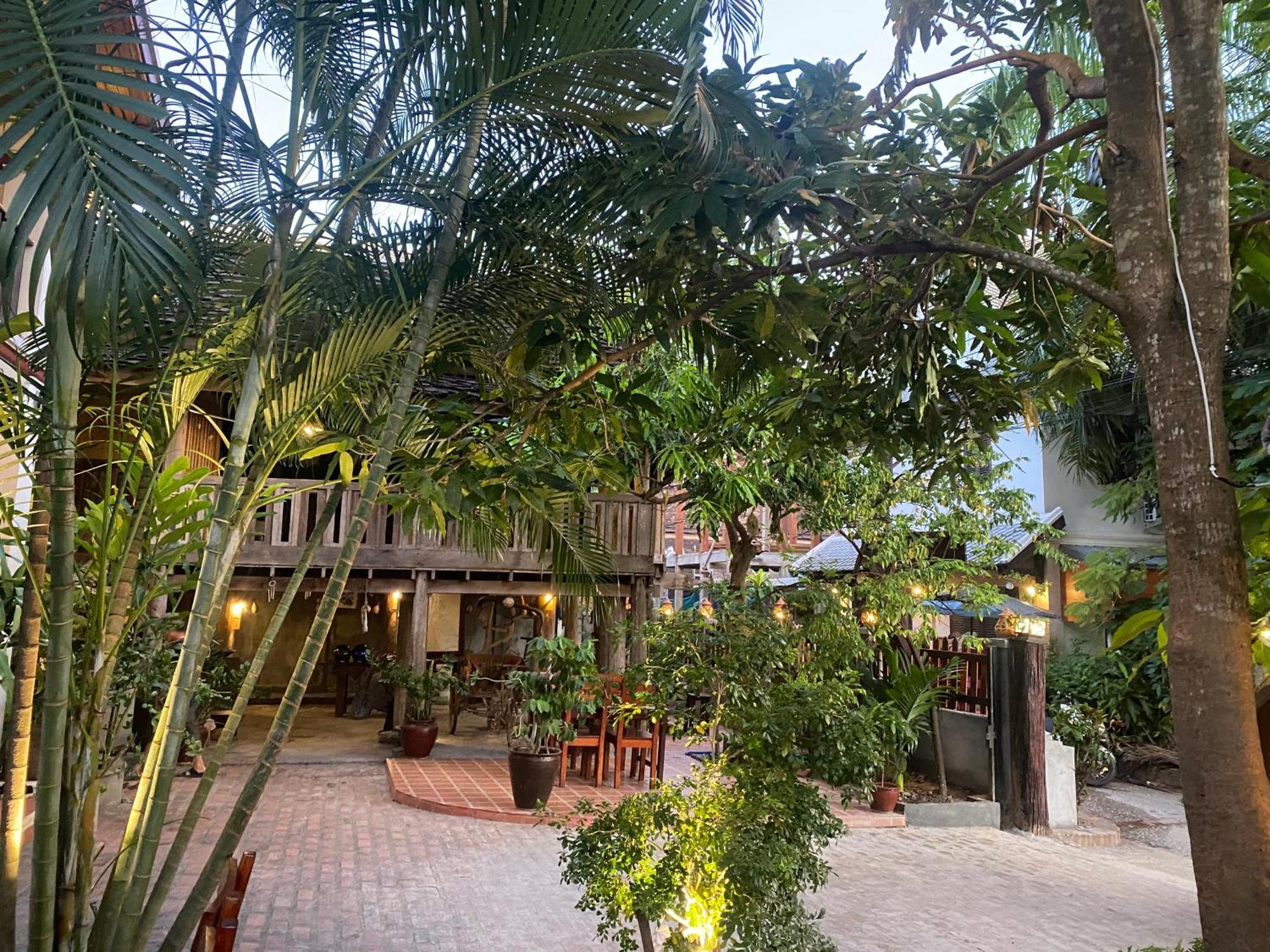 Golden Sun Boutique Hotel Luang Prabang Exterior foto