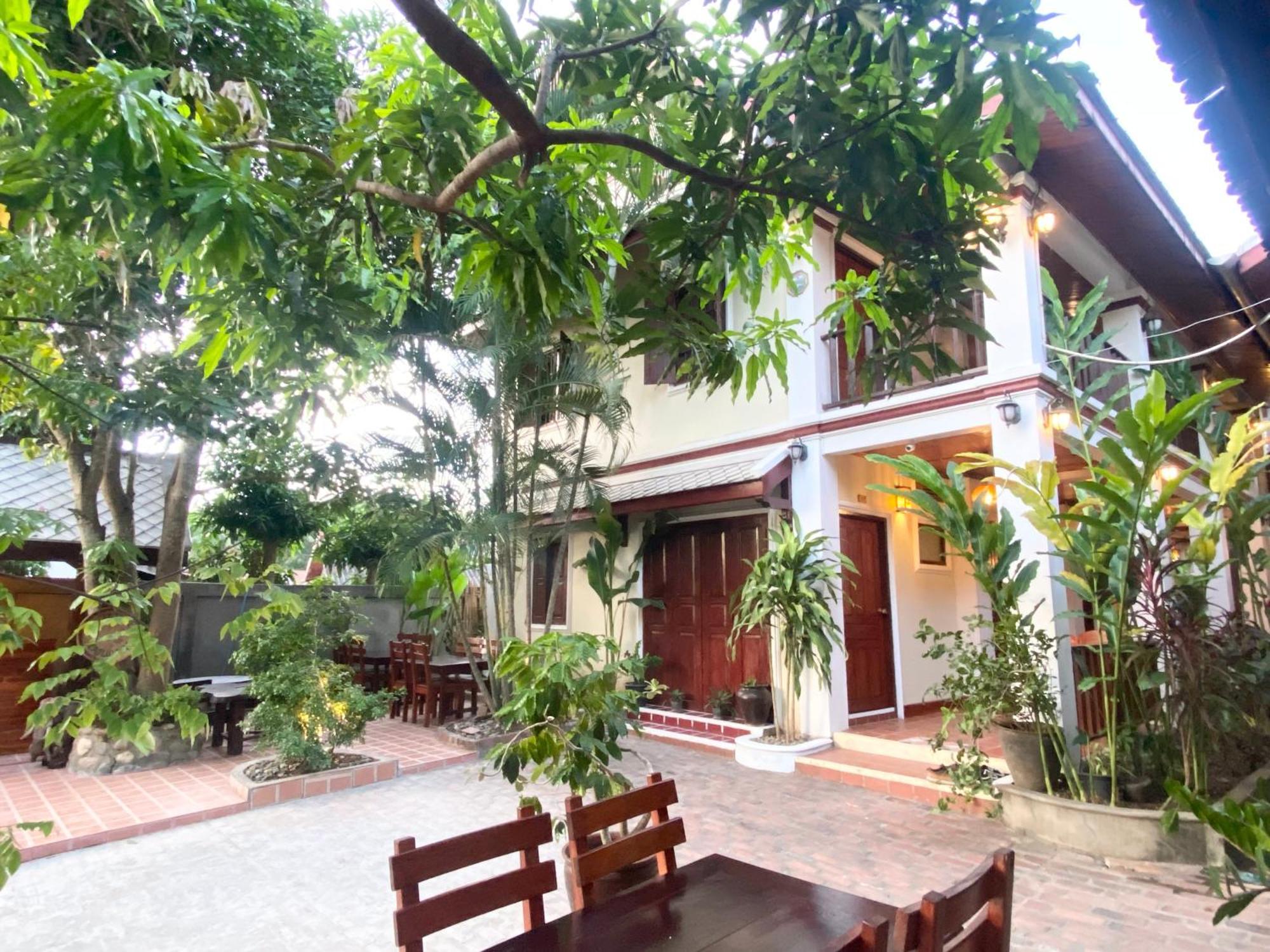 Golden Sun Boutique Hotel Luang Prabang Exterior foto